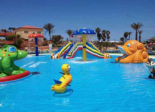 雙組份聚脲防水涂料游樂場噴涂案例